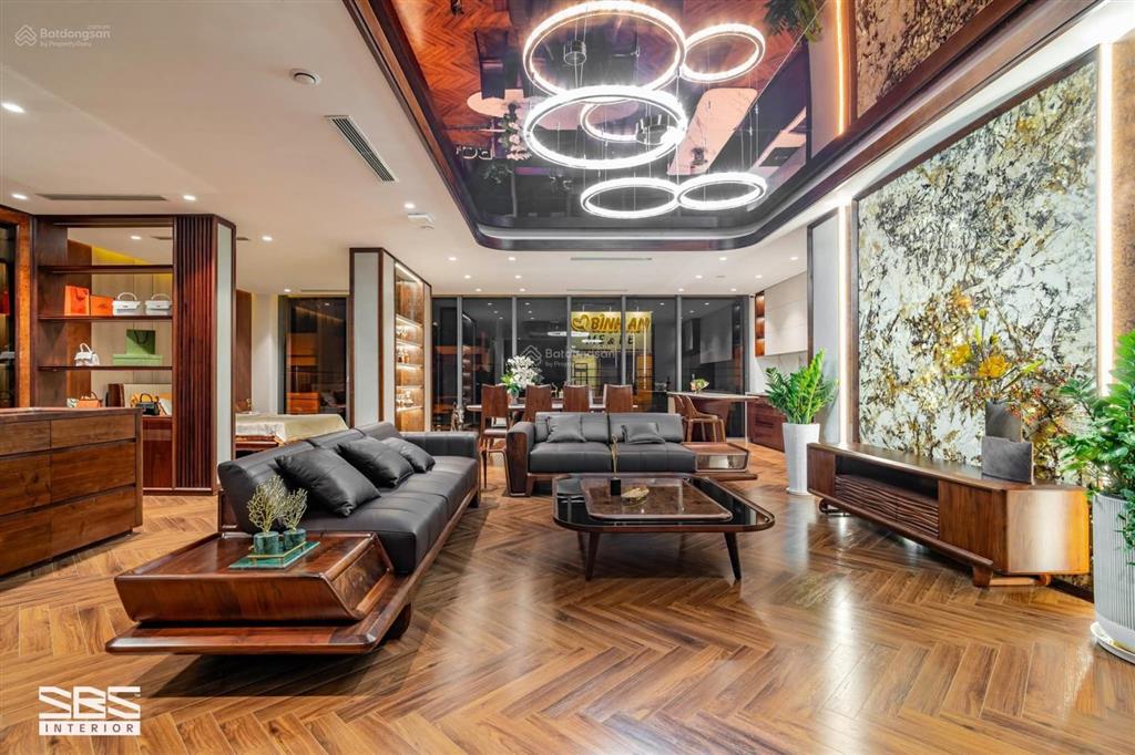 Hiếm, nhà mb 2300m2 mt trần ngọc diện thảo điền quận 2 cũ  từ 240tr