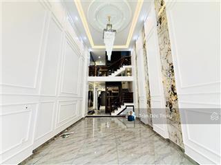 Xây mới 5 tầng 72m2 có thang máy sau mặt đường hùng vương (chân cầu quay)