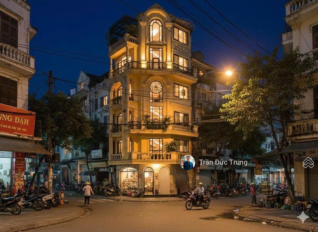 Lô góc xây mới thang máy full đồ 40m2 x 6 tầng tuyến 2 lê quang đạo