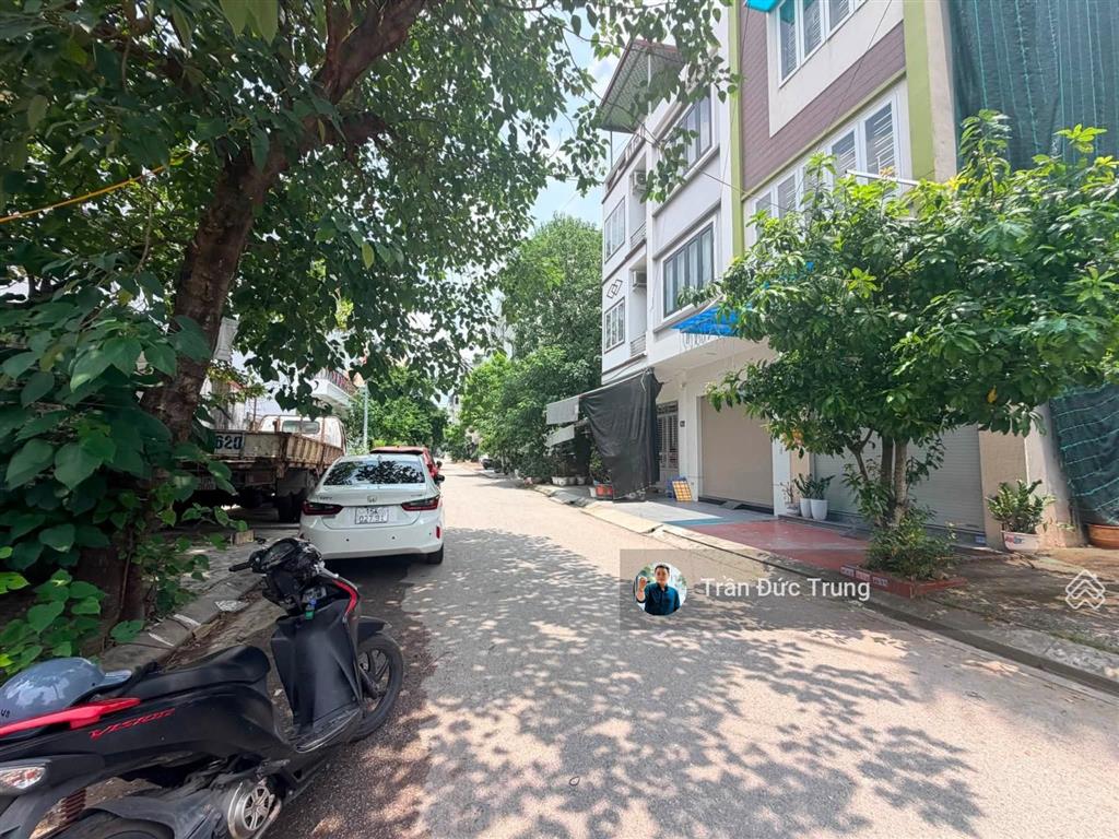 Tuyến 2 ngô gia tự lô góc tđc sao sáng dt 60m2 ngang 5,8m