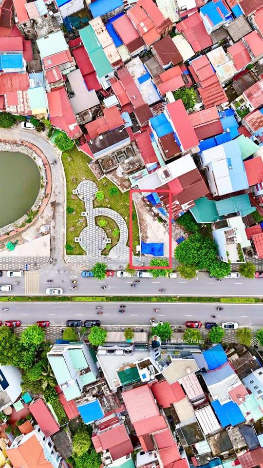 Lô góc xẻ khe mặt đường lê quang đạo sát lê lợi view hồ view công viên ngang ~6m