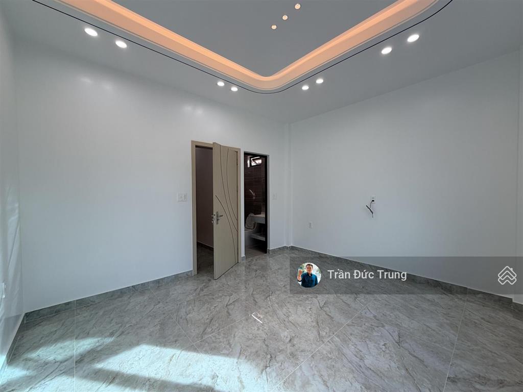 Khu trần nguyên hãn 4 tầng xây mới sân cổng 78m2