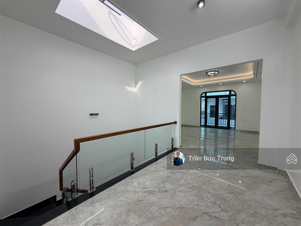 Khu trần nguyên hãn 4 tầng xây mới sân cổng 78m2