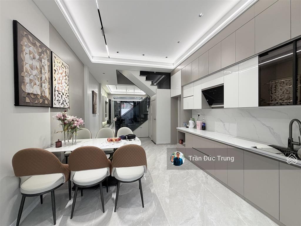 80m2 xây mới nguyễn tường loan  tnh full nội thất 4 tầng có sân vườn hồ cá koi siêu chill