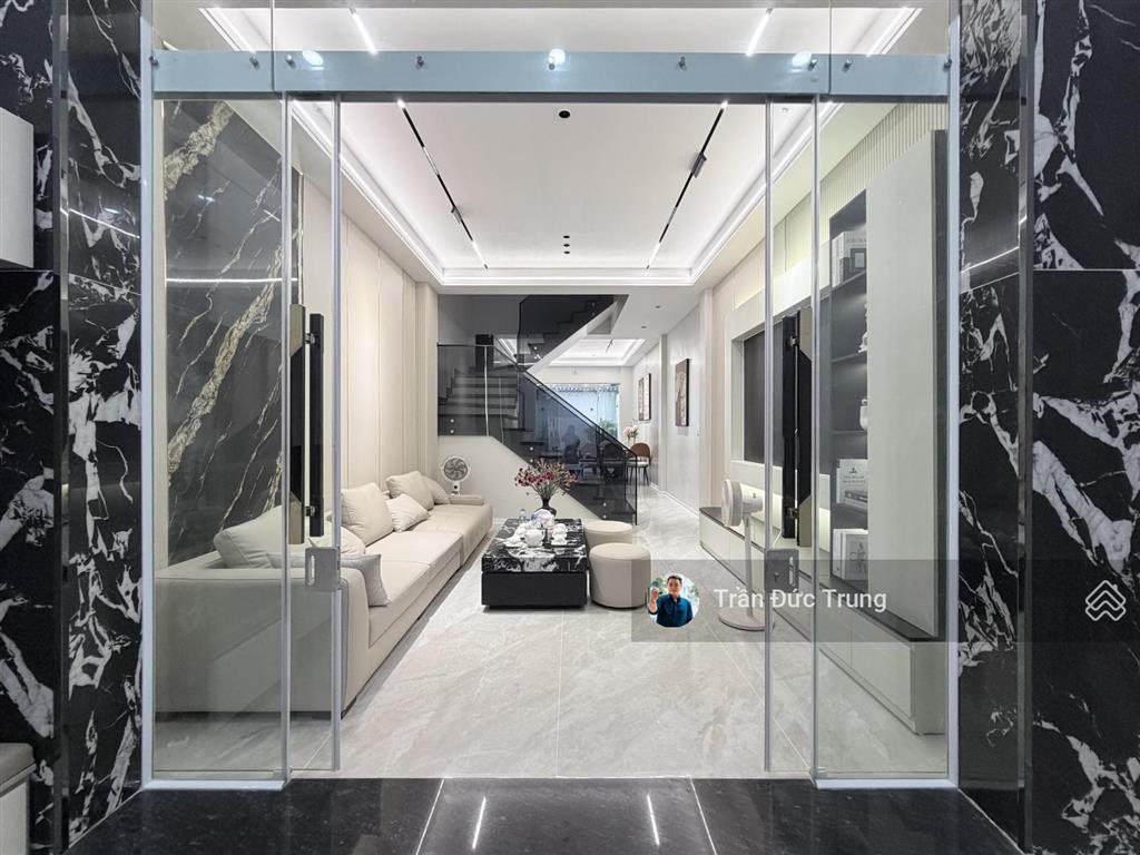 80m2 xây mới nguyễn tường loan  tnh full nội thất 4 tầng có sân vườn hồ cá koi siêu chill