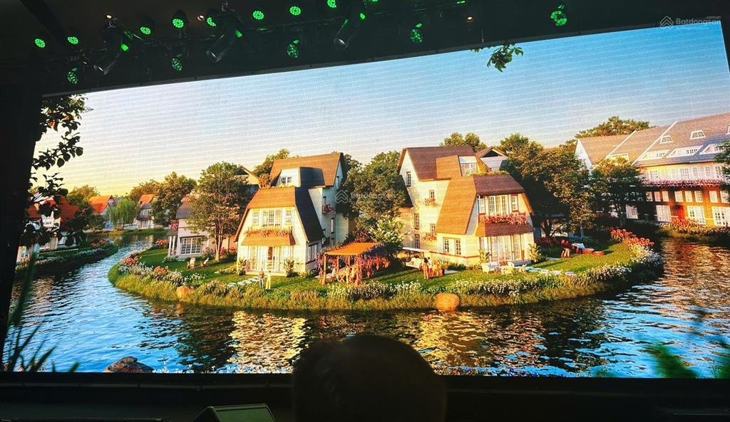 Đừng bỏ qua tin đăng này nếu anh chị đang quan tâm đến dự án ecopark vinh !  0899 303 *** đức