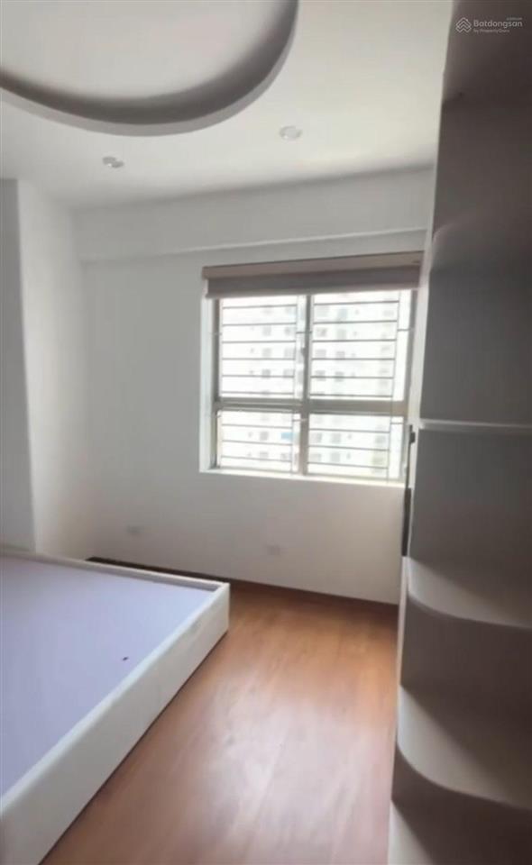 Bán chung cư ct4b xa la hà đông
74m22 pn2 vspkbếpban công 5tỷ.căn chung cư nằm mặt đương xa la