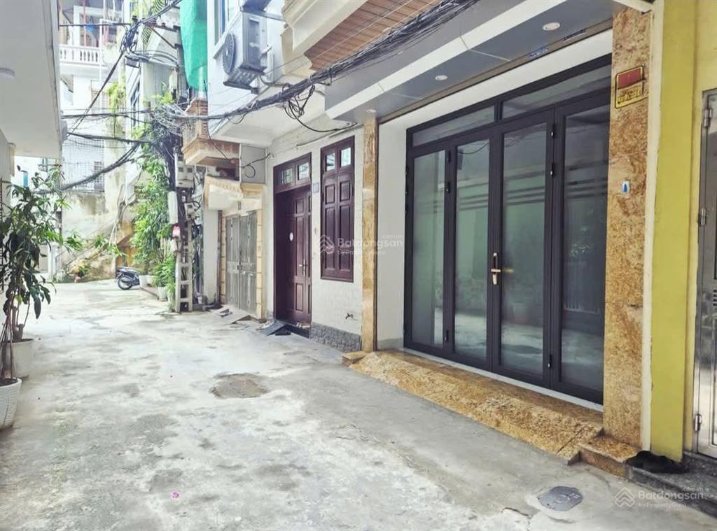 Bán nhà mặt ngõ đường láng đông đa 36m25 tầngmặt 4m6 pn11,6 tỷ.nhà trung tâm quận,nhà đẹp.