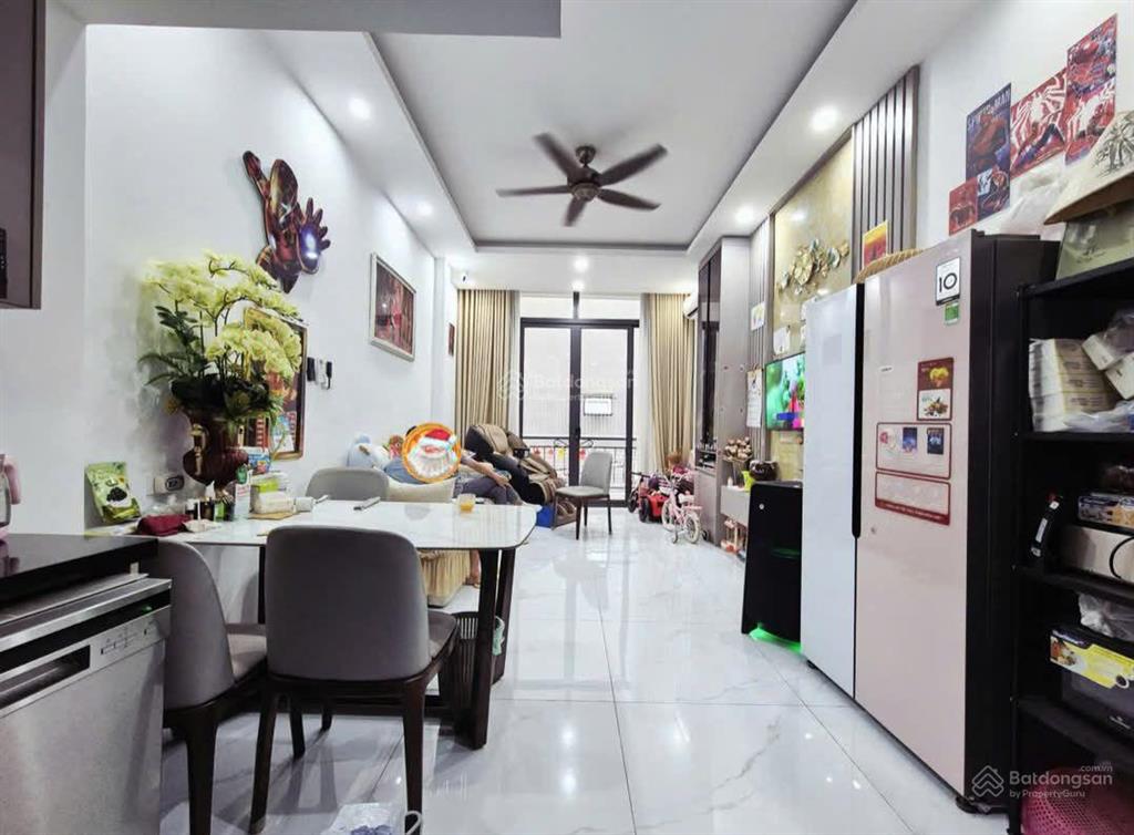 Bán nhà mặt ngõ đường láng đông đa 36m25 tầngmặt 4m6 pn11,6 tỷ.nhà trung tâm quận,nhà đẹp.