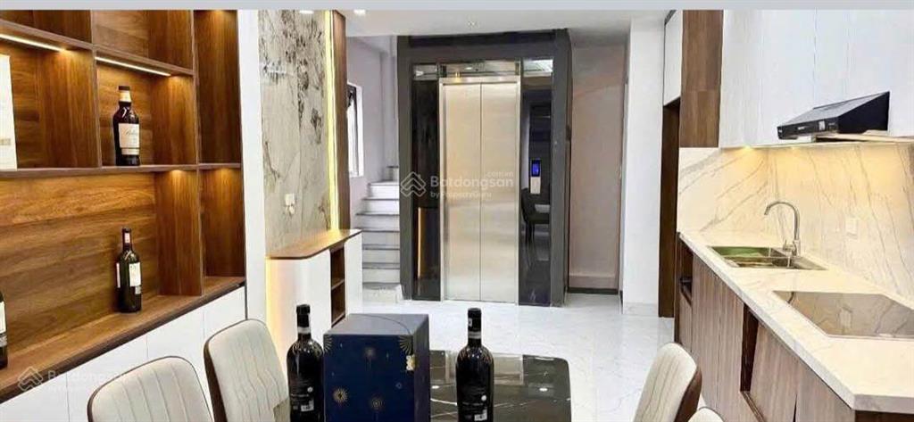 Cần bán nhà ngõ chợ khâm thiện đông đa 35m26 tầngmặt 4m3pn k.kín rộng9,6tỷ.
nhà trung tâm quận.