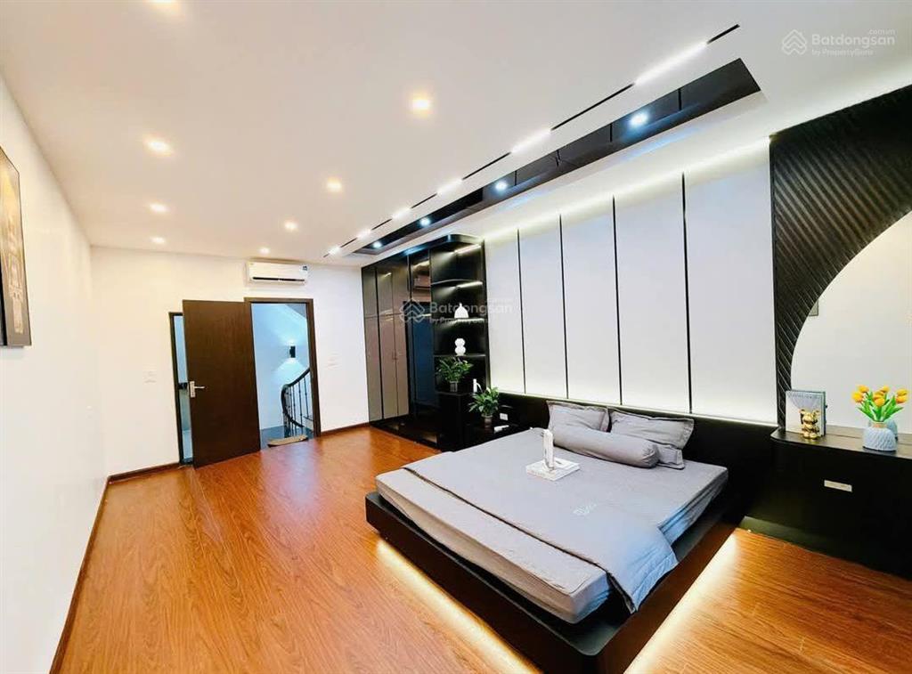 Bán nhà mặt ngõ thịnh quang đông đa 39m24 tầngmặt 4m23 pm9,5tỷ.nhà trung tâm quận đông đa.