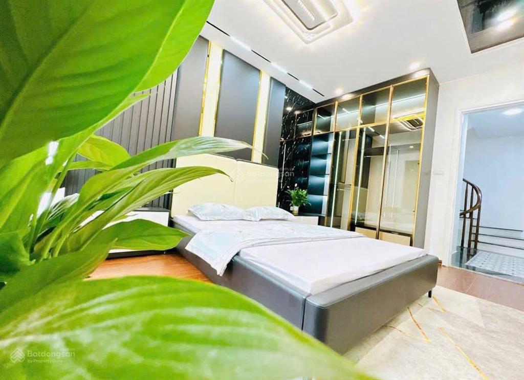 Bán nhà khương trung thanh xuân 33m24 tầngmặt 3,5m4 pn8,6 tỷ. nhà gần tt thương mại ngã tư sở