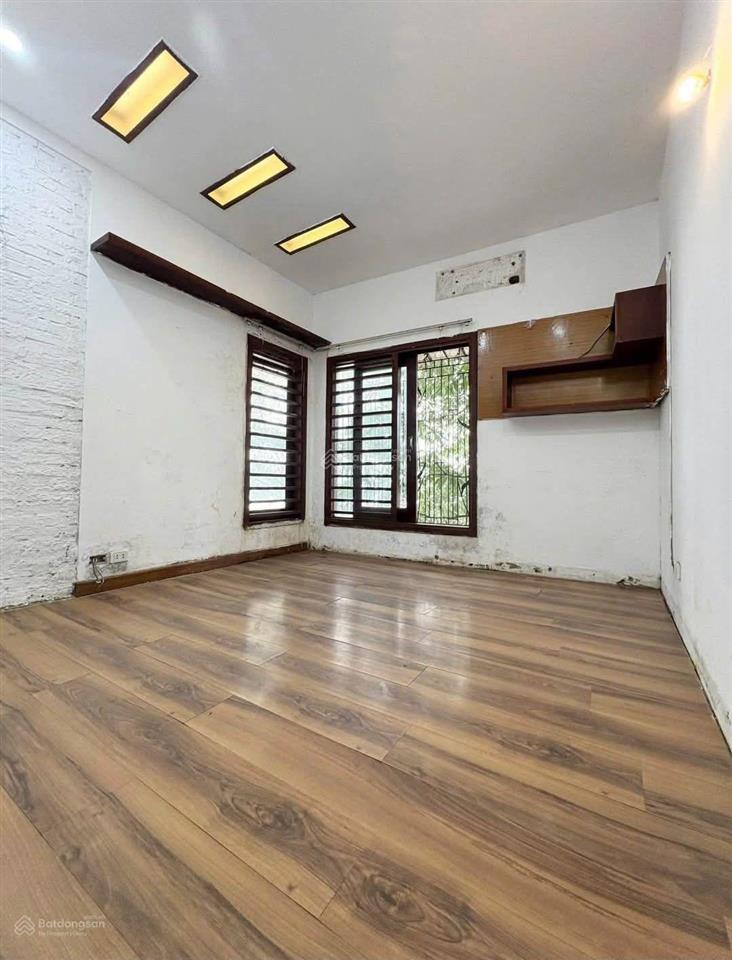 Bán nhà mặt ngõ trường chinh 36m2 4 tầng mặt 3,5m 4 pn 9,6 tỷ. nhà trung tâm quận, nhà mặt ngõ