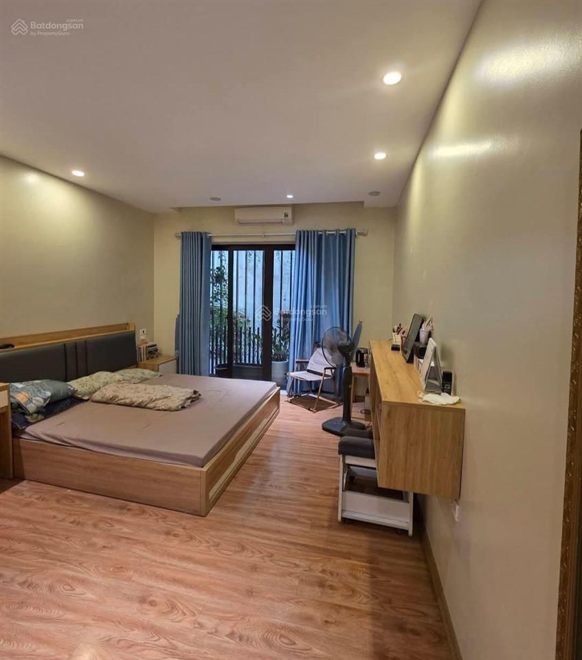 Bán nhà cù chính lan thanh xuân 35m2 5 tầng mặt 4m 3 pn rộng 8,8 tỷ. nhà đẹp tiện