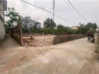 Bán lô đất 90m2 mt 5,54m trục chính năm trại, sài sơn, quốc oai