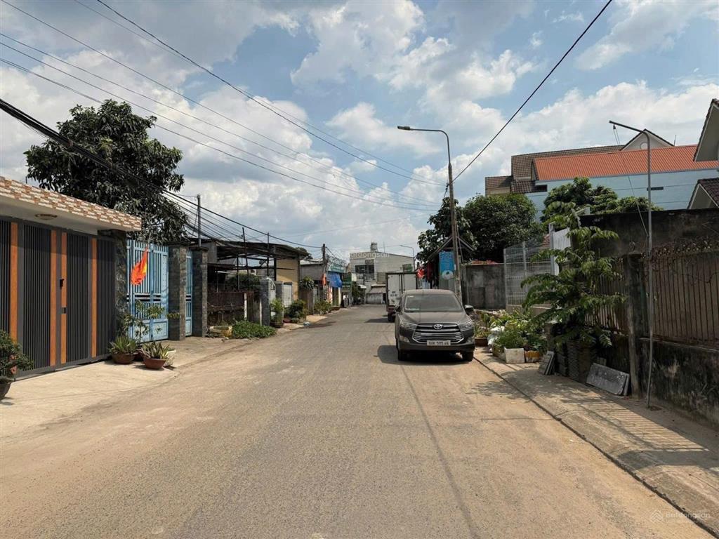 Bán đất trung tâm long thành  xã phước hải  100% thổ cư  231m2  có nhà cho thuê  giá 6.7 tỷ