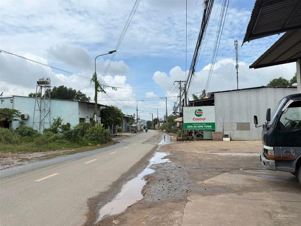 Lô đất mặt tiền đinh bộ lĩnh long thành  210m2 nở hậu gần chợ mới, giá 5,6 tỷ