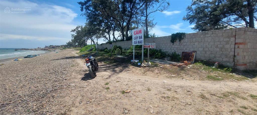 Bán đất mặt tiền gần 100m  bãi đá 7 màu khu du lịch cổ thạch  sổ hồng riêng