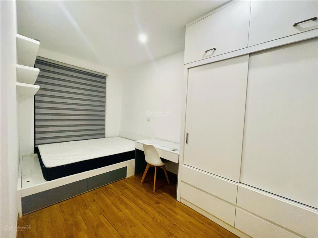 Chủ gửi bán căn hộ 3n2vs tại ct8 the emerald đình thôn rộng 95m2 sẵn sổ đỏ giá 9,4 tỉ