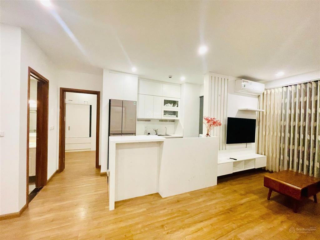 Chủ gửi bán căn hộ 3n2vs tại ct8 the emerald đình thôn rộng 95m2 sẵn sổ đỏ giá 9,4 tỉ