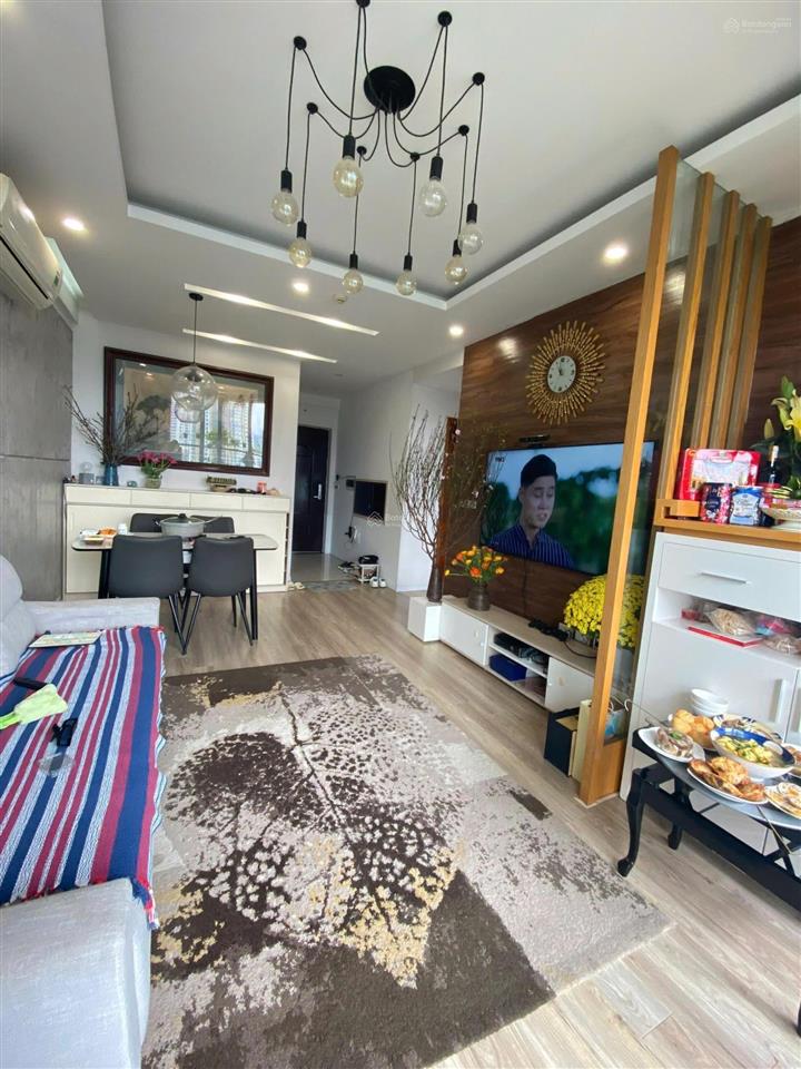 Chủ cần bán gấp căn hộ 3 ngủ n04 phố thành thái sát công viên sẵn sổ đỏ giá 9 tỷ