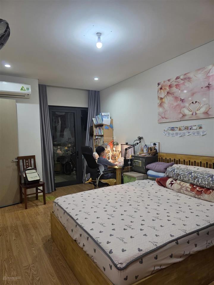 Hàng hiếm khu vực cầu giấy căn thuê 2 ngủ rộng 95m2 cực thoáng tại hà đô park view giá thuê 16tr