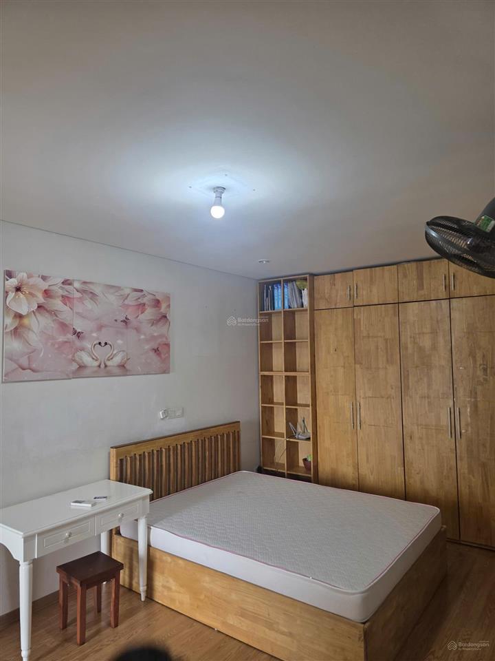 Hàng hiếm khu vực cầu giấy căn thuê 2 ngủ rộng 95m2 cực thoáng tại hà đô park view giá thuê 16tr