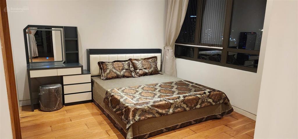 Căn hộ iph xuân thủy nhỉnh 10 tỷ có căn hộ 3 ngủ 120m2 nội thất đẹp sẵn sổ đỏ