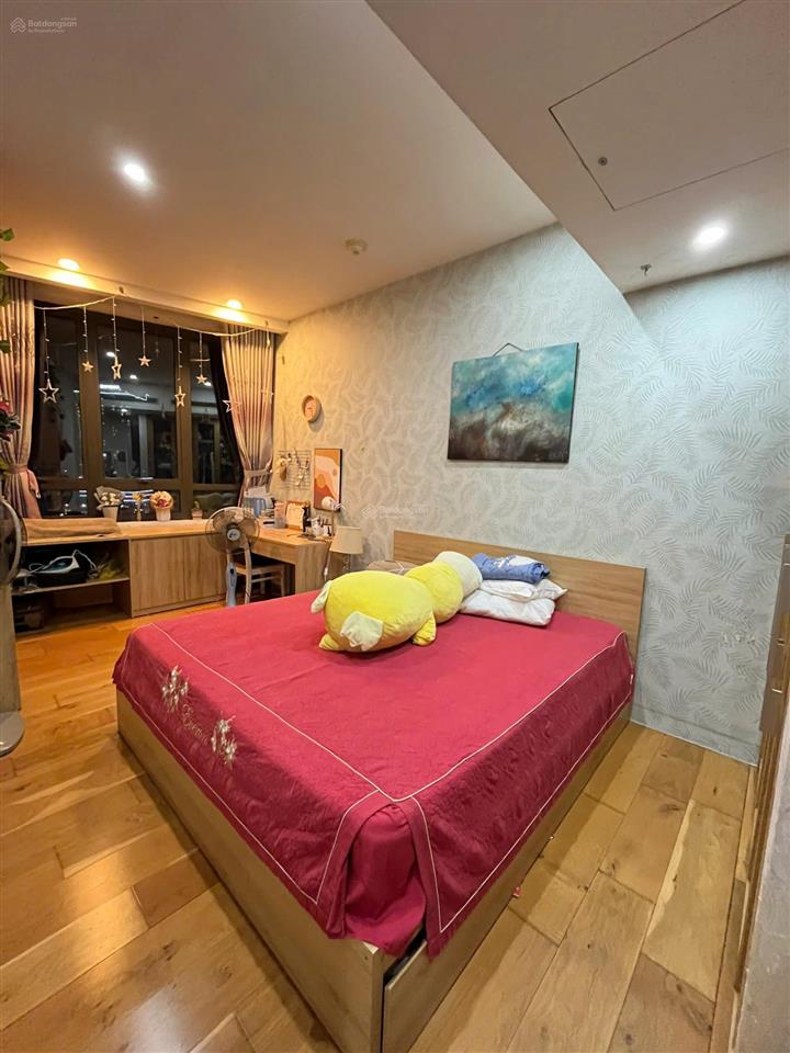 Chính chủ gửi bán căn 3 ngủ tâm huyết nội thất xịn tại iph xuân thủy 117m giá chào 11,5 tỷ bao phí