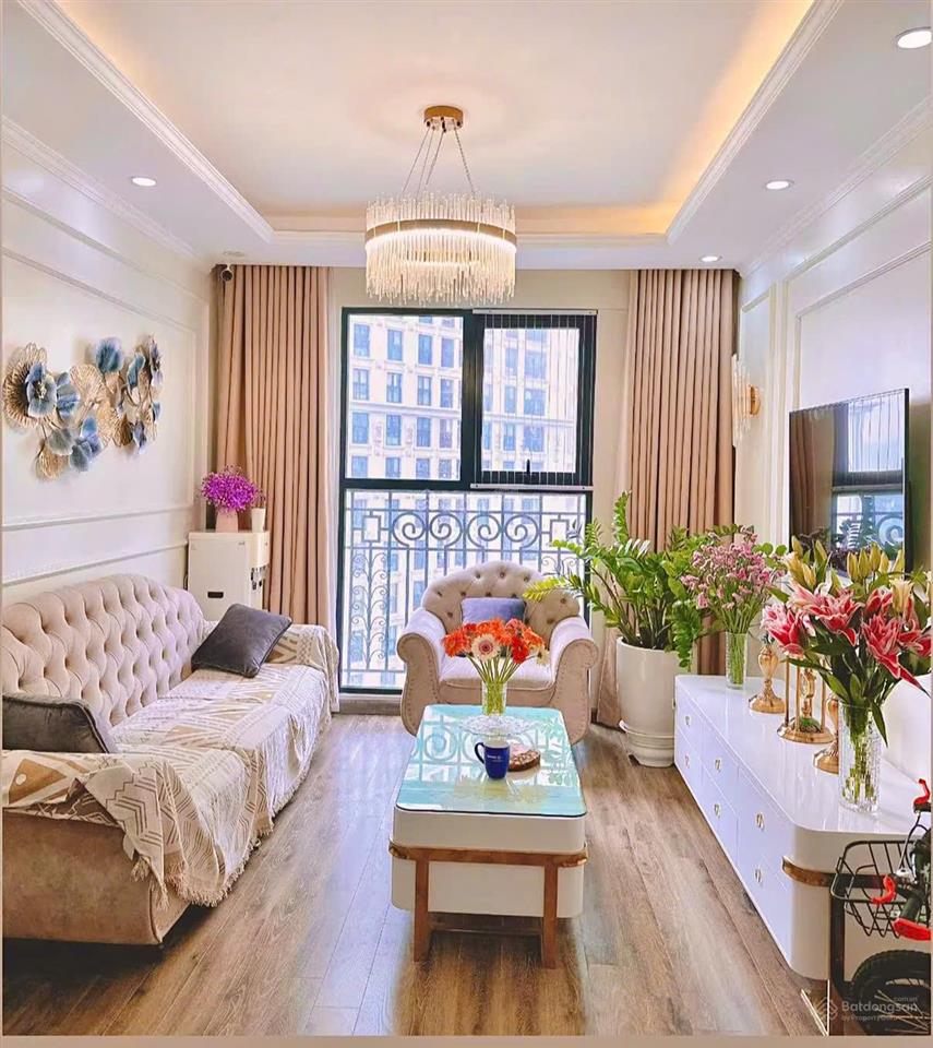 Chính chủ gửi bán gấp căn 2 ngủ ct8 the emerald đình thôn chỉ 6,8 tỷ 83m2 pháp lý sổ