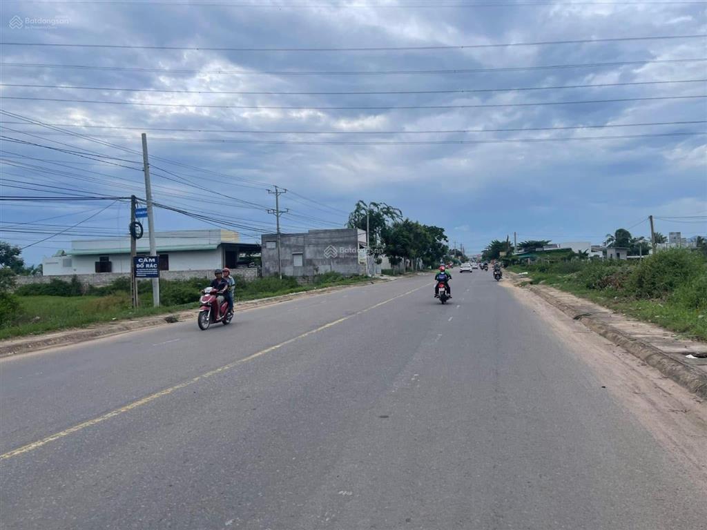 Đất hàm thắng, hàm thuận bắc, mặt tiền ql28, 2.8 sào