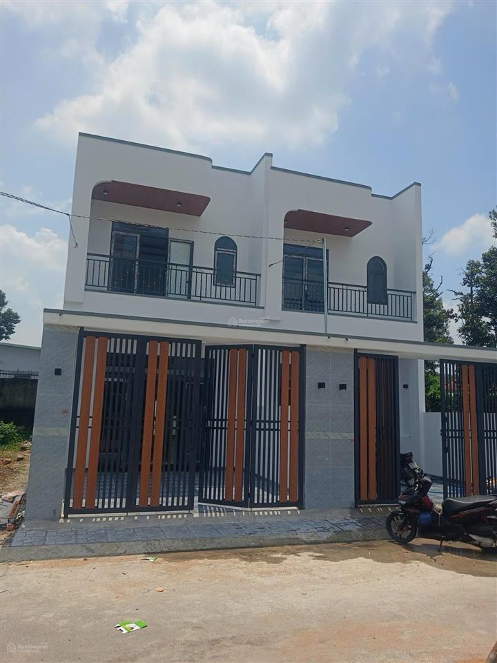 Chủ ngộp bán gấp nhà gác lửng, thuộc phường tân phong, sổ riêng, thổ cư 100%, nhà xây mới chưa ở