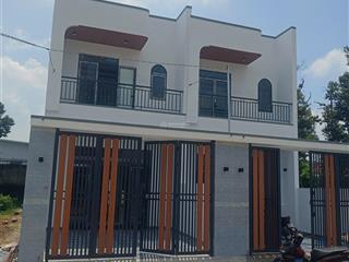 Chủ ngộp bán gấp nhà gác lửng, thuộc phường tân phong, sổ riêng, thổ cư 100%, nhà xây mới chưa ở
