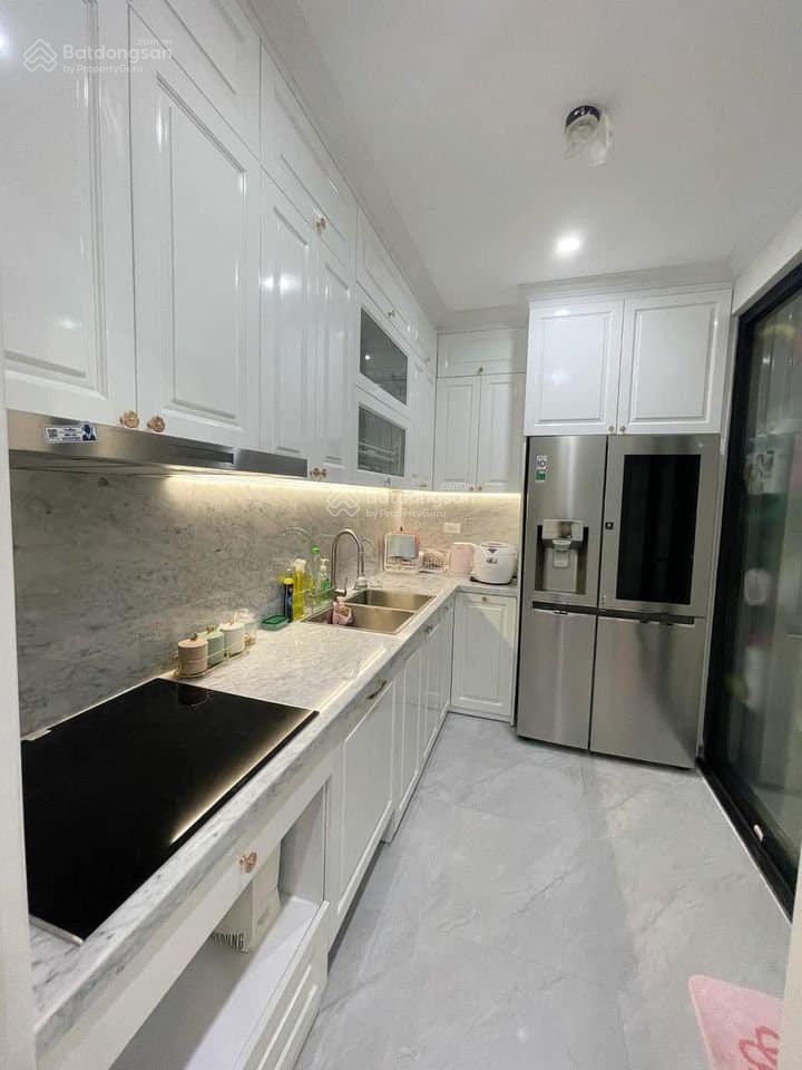 Cho thuê căn hộ 3pn full, vào luôn tại dự án ia20