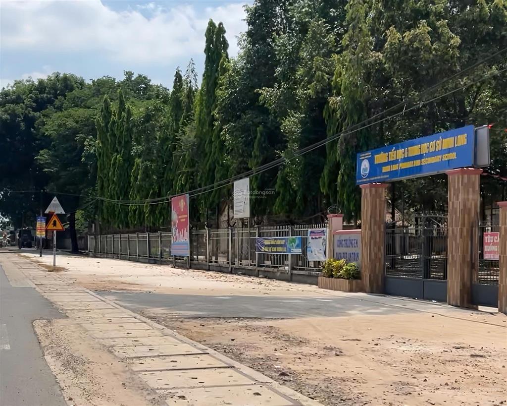 Đất đẹp giá tốt ngay trung tâm minh long, chơn thành