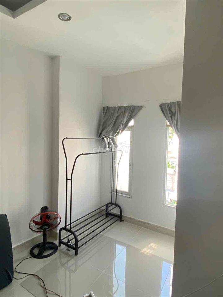 chdv thang máy hẻm xe hơi lê văn lương