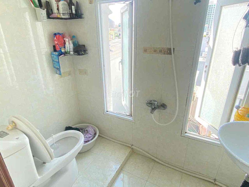 chdv thang máy hẻm xe hơi lê văn lương