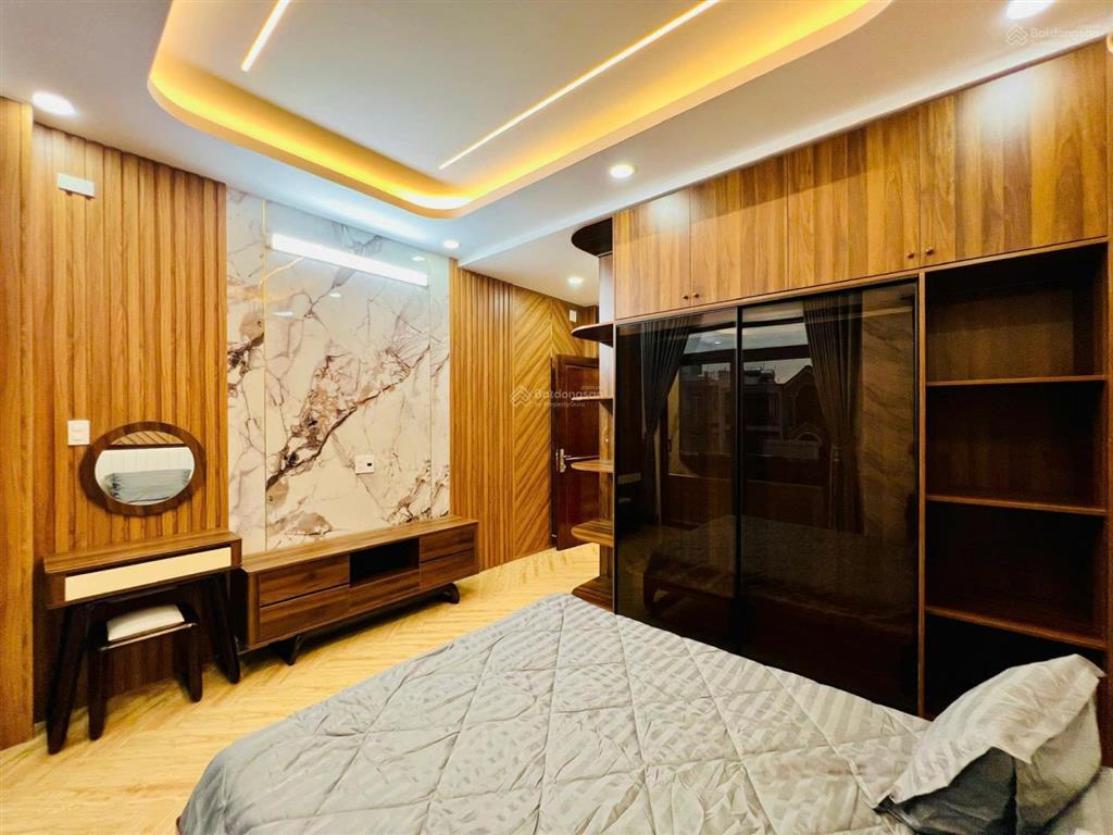 Siêu phẩm đường hương lộ 2 có thang máy (4m*16m 9tỷ100 tl) nội thất cao cấp, phong cách riêng biệt