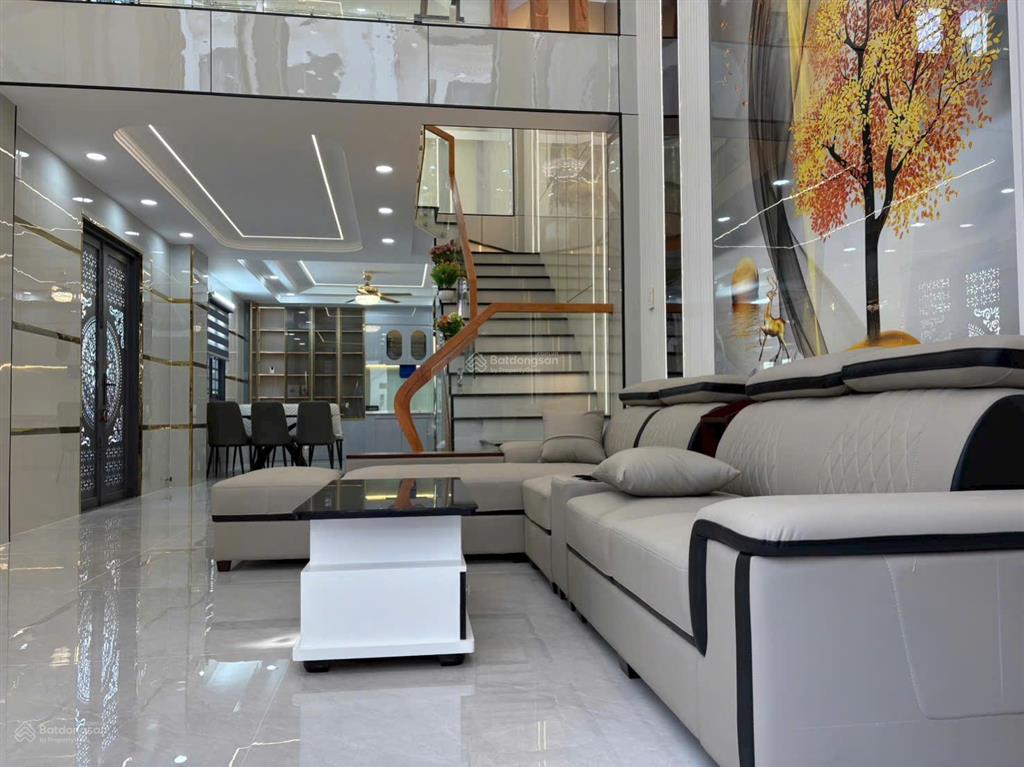 Hạ giá 300tr nhà 2 mặt tiền tỉnh lộ 10 (4m*14m full nội thất  7ty9 tl) hẻm 8m vừa ở vừa kinh doanh