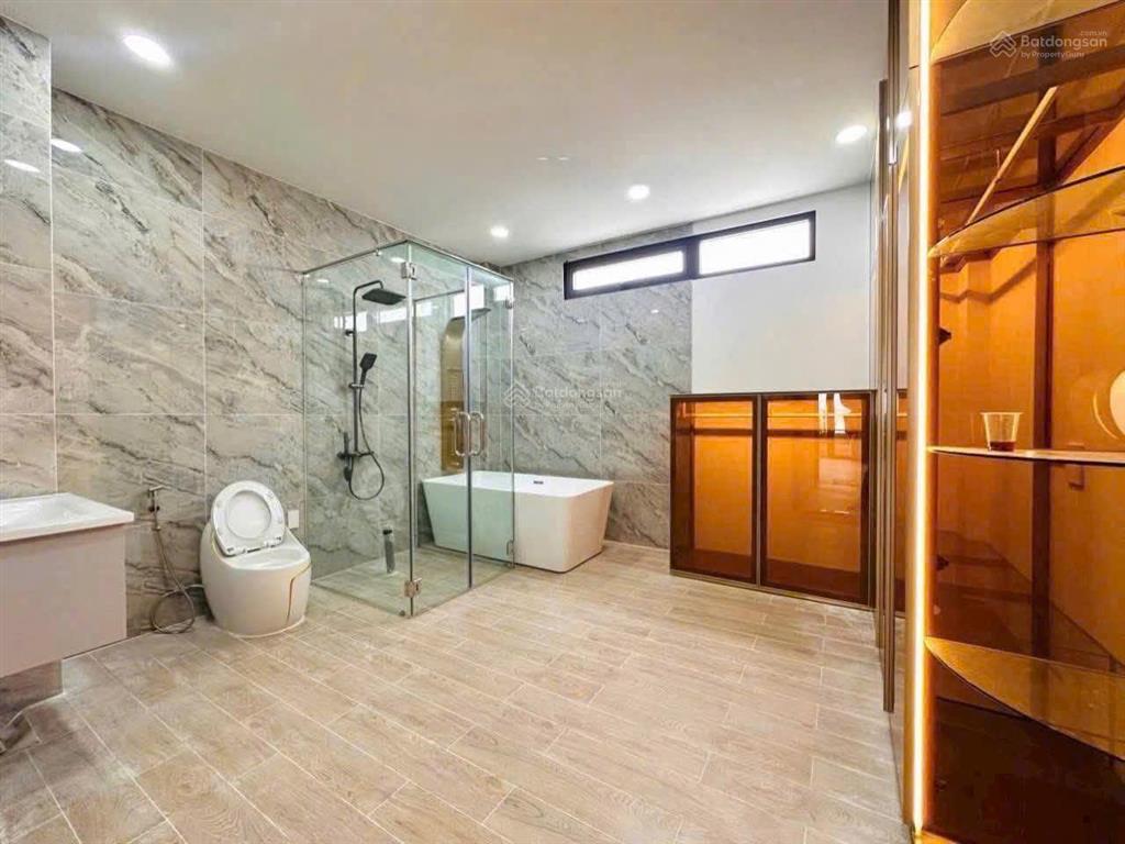 Nhà đẹp 1/đường hương lộ 2 có thang máy (4,16m*18,2m7,6tỷ tl) full nội thất, phong cách riêng biệt