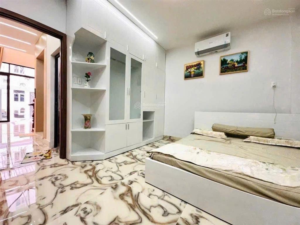 Nhà đẹp 1/đường hương lộ 2 có thang máy (4,16m*18,2m7,6tỷ tl) full nội thất, phong cách riêng biệt
