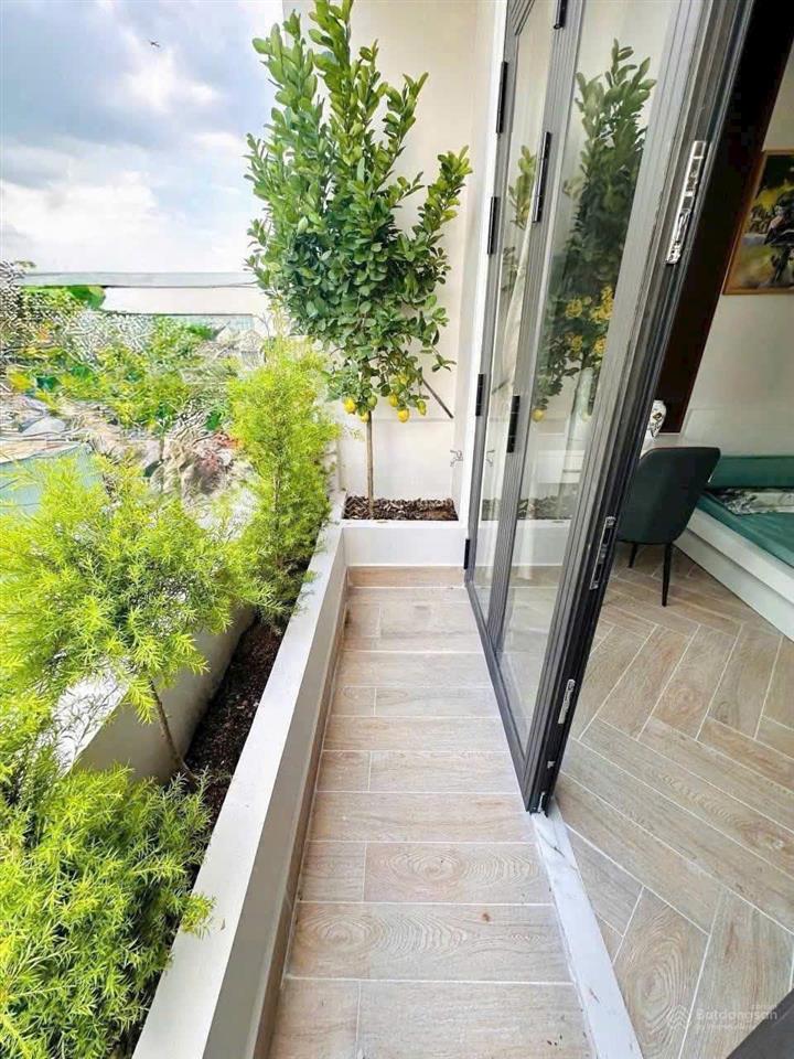 Nhà đẹp 1/đường hương lộ 2 có thang máy (4,16m*18,2m7,6tỷ tl) full nội thất, phong cách riêng biệt