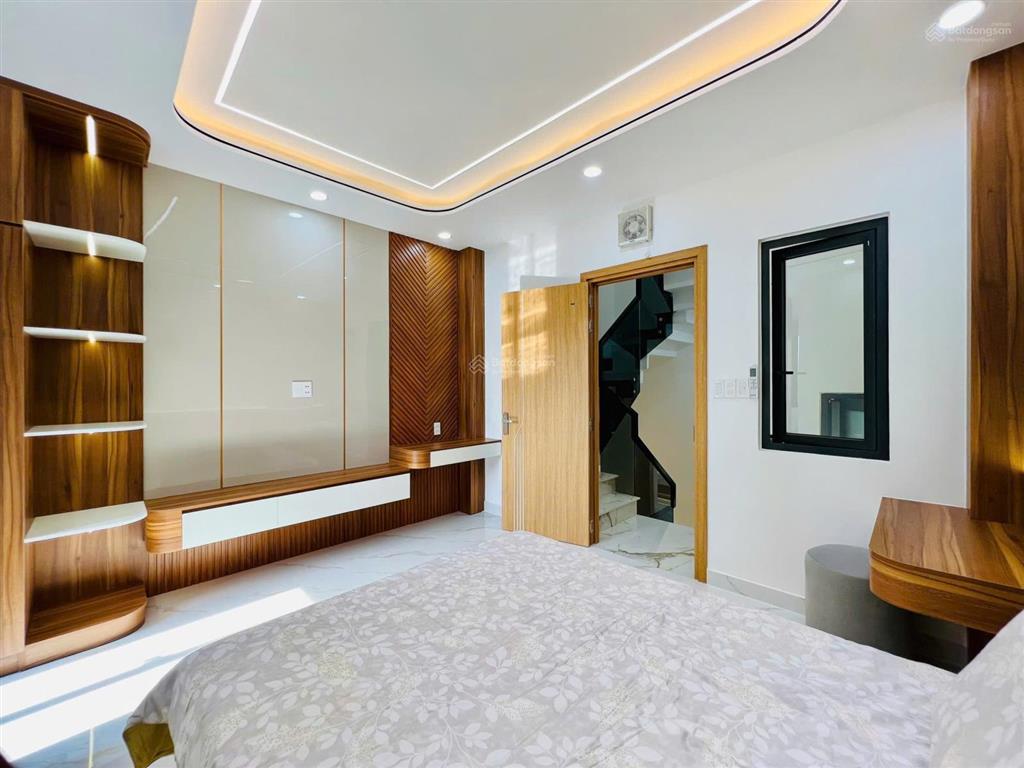 Nhà đẹp đầu đường hương lộ 2 (4m*14m 7tỷ9 tl có nội thất cao cấp) hẻm xe hơi, sát bốn xã, hòa bình
