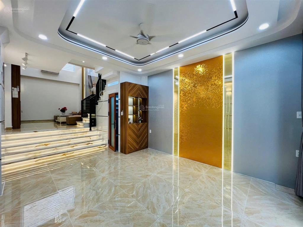 Nhà đẹp đầu đường hương lộ 2 (4m*14m 7tỷ9 tl có nội thất cao cấp) hẻm xe hơi, sát bốn xã, hòa bình