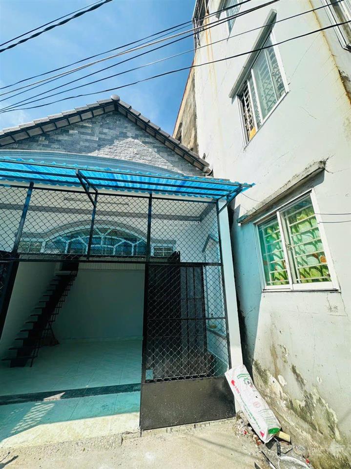 Bán nhà 1 trệt 1 gác 297 phan huy ích gần emart 2 (5m*15m  5tỷ95 tl) hẻm xe hơi sát mặt tiền