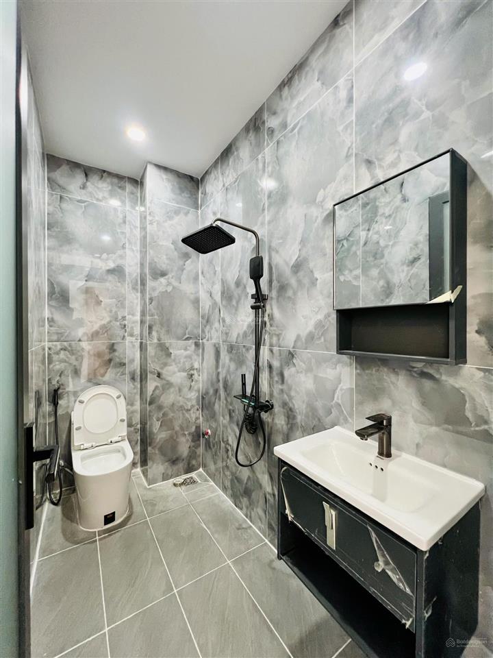 Nhà mới 1/ đường 18b đoạn gần lê văn quới (4m*13m  5 lầu giá 6tỷ5 tl) hẻm oto 7m thuộc khu an ninh