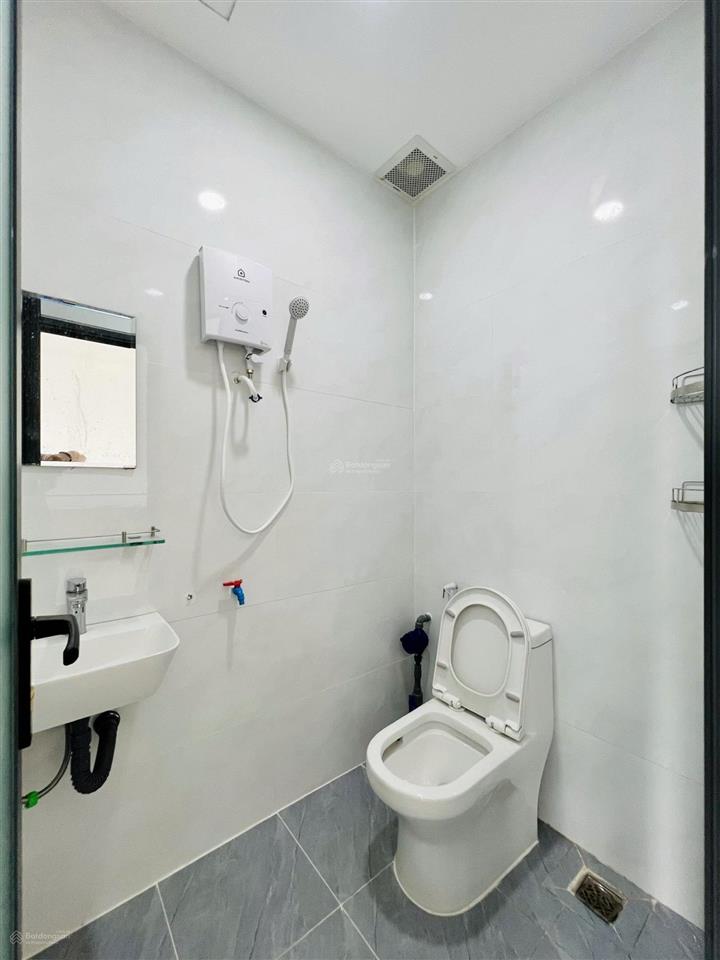 Bán chdv 22 phòng mới xây mặt tiền đường ấp chiến lược (91,9m2 6 lầu giá 18tỷ tl) gần aeon tân phú