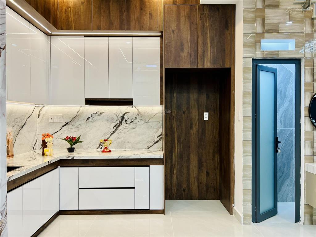 Nhà mới 1/ đường đình nghi xuânphan anh (6,5 x 11m có 3 lầu giá 7ty5 tl) hẻm 7m oto sát tân phú