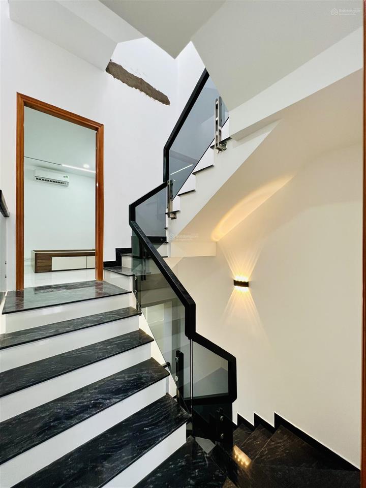 Bán nhà mới đường số 5akênh nước đen (4m*16m đúc 5 tấm 7.2 tỷ tl) gần cv lê thúc hoạch aeon mall
