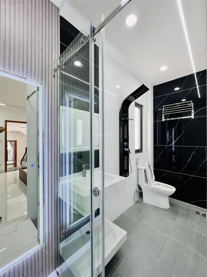 Bán nhà mới đường số 5akênh nước đen (4m*16m đúc 5 tấm 7.2 tỷ tl) gần cv lê thúc hoạch aeon mall